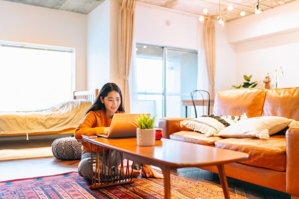 woman working on laptop